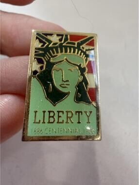 Vintage 1986 Liberty Centennial Statue of Liberty Enamel Pin